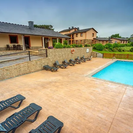 Navalin 아파트 타피아 데 카사리에고