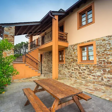 Navalin 타피아 데 카사리에고