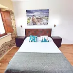 Navalin Apartment