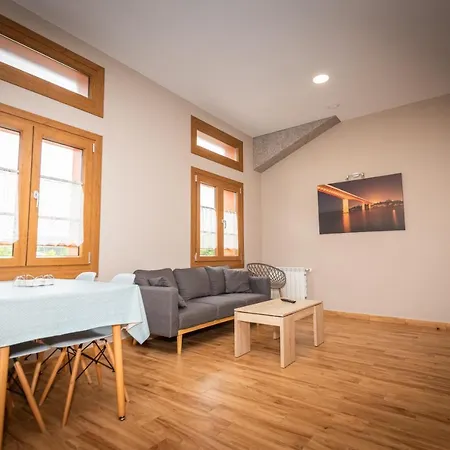 Navalin Tapia De Casariego