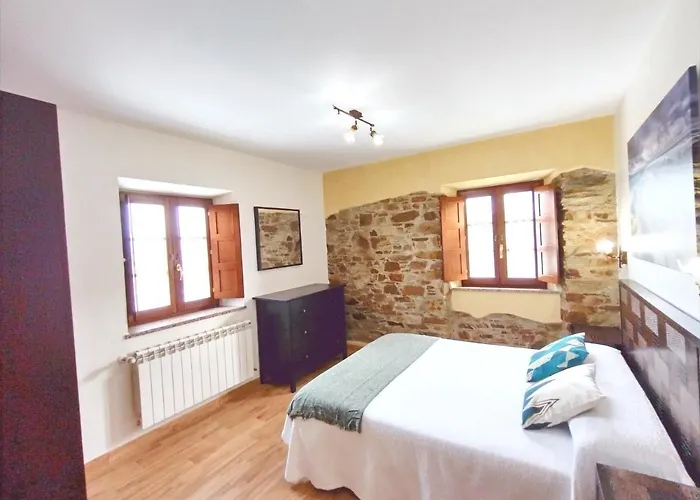 Navalin Tapia De Casariego